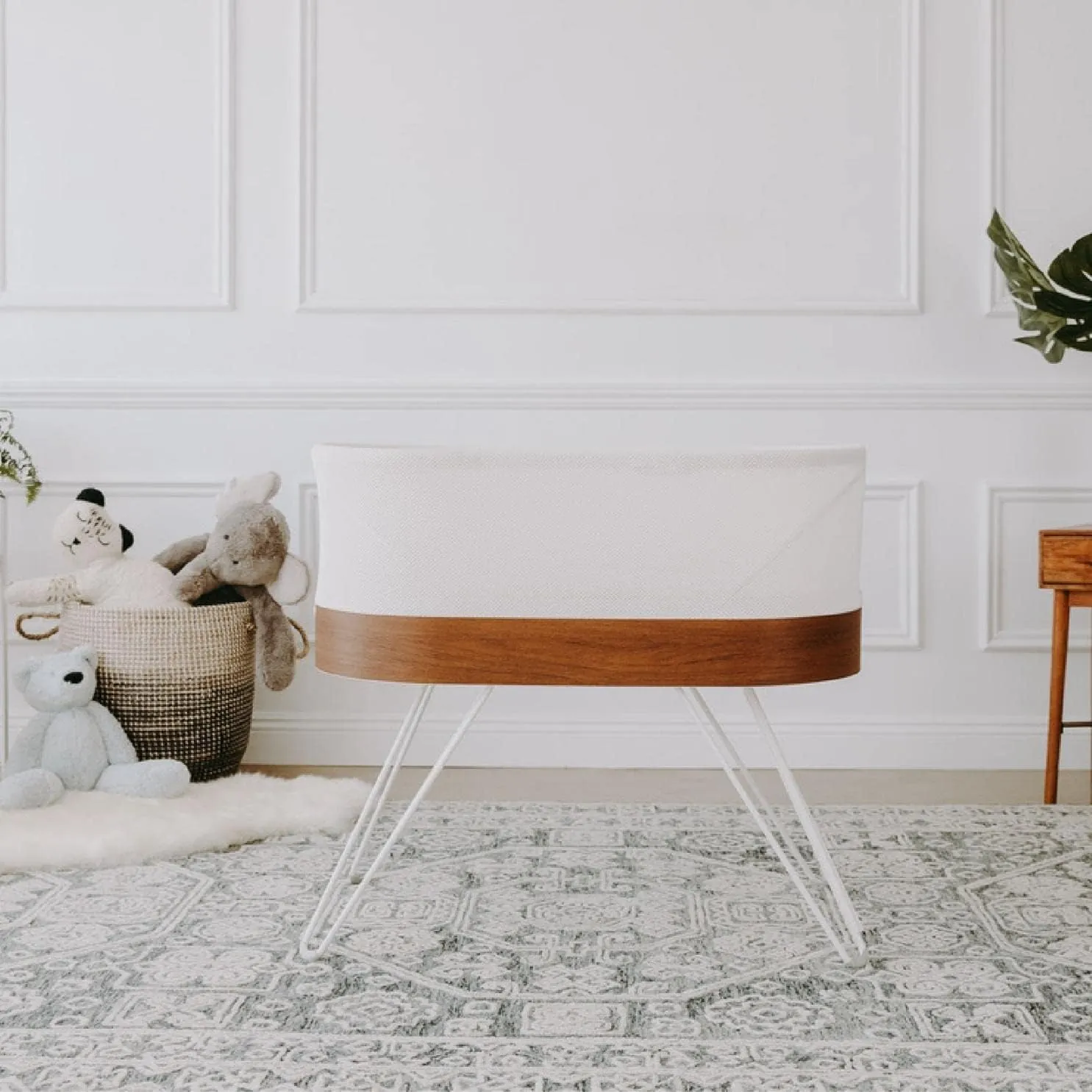 2. Snoo Smart Bassinet